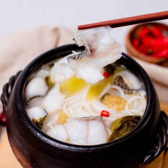老坛酸菜鱼片米线 Rice Noodle with Fresh Sliced  fish and Chinese sauerkraut
